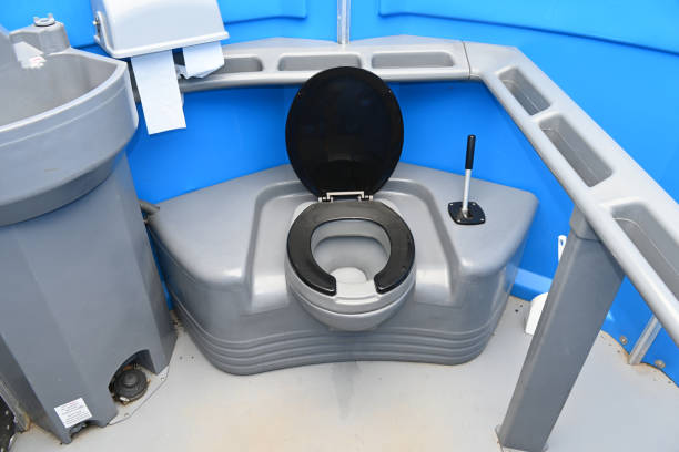 Best Porta potty delivery and setup  in Brookville, IN